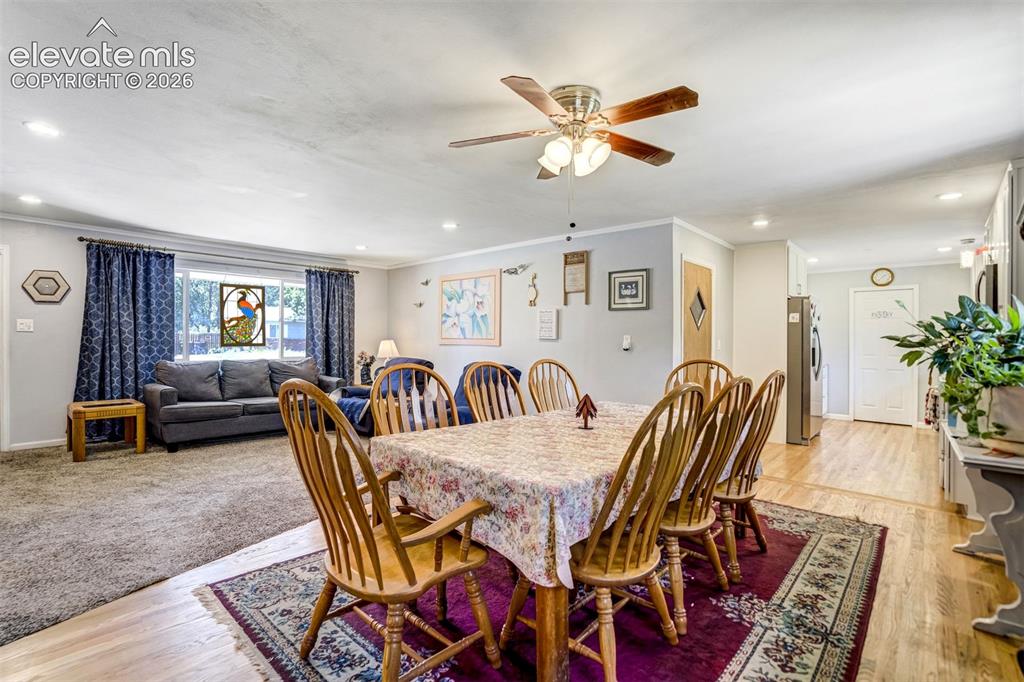 Image 7 of 45: Dining Area