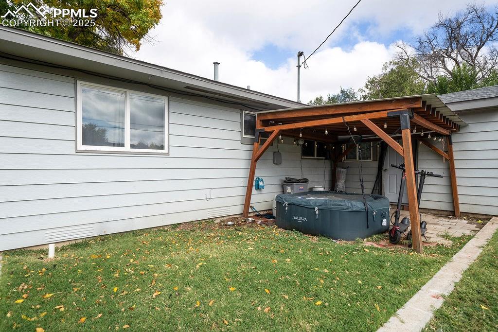 Image 37 of 41: Side of Structure