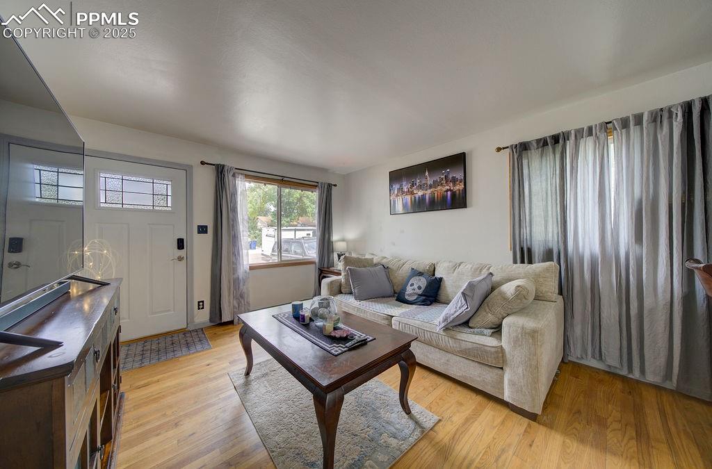 Image 4 of 41: Living Room