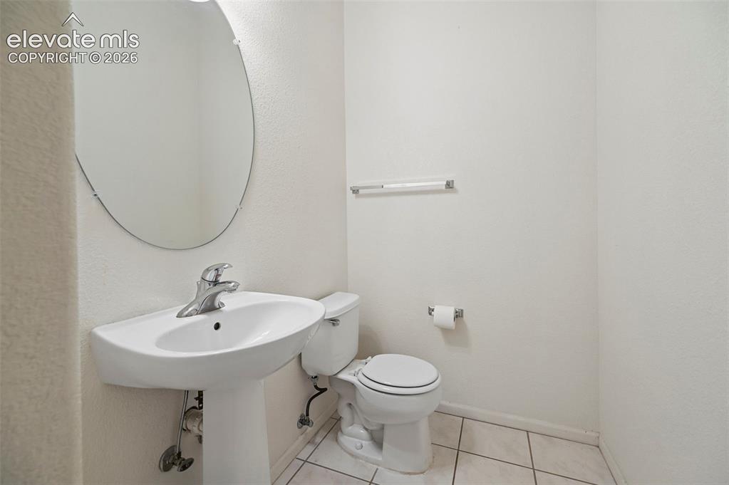 Image 17 of 35: Bathroom