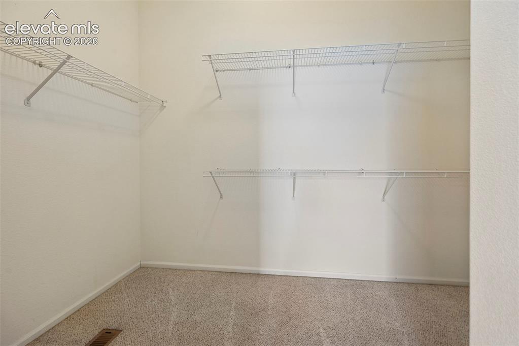 Image 29 of 35: Closet