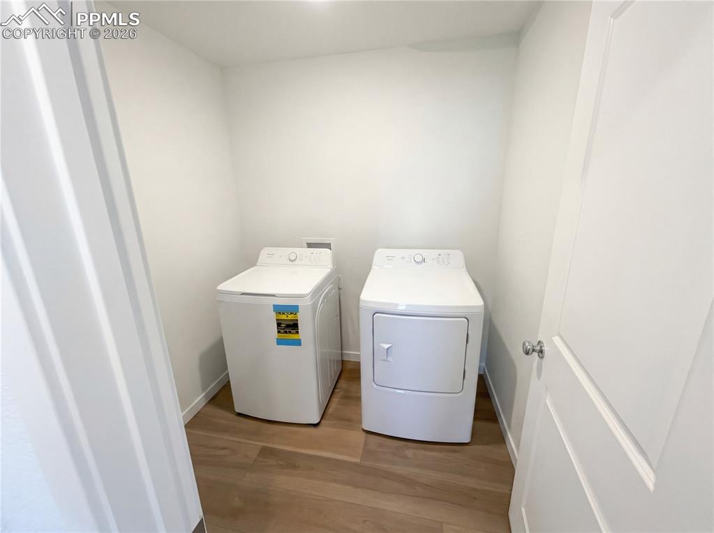 Image 7 of 21: Laundry