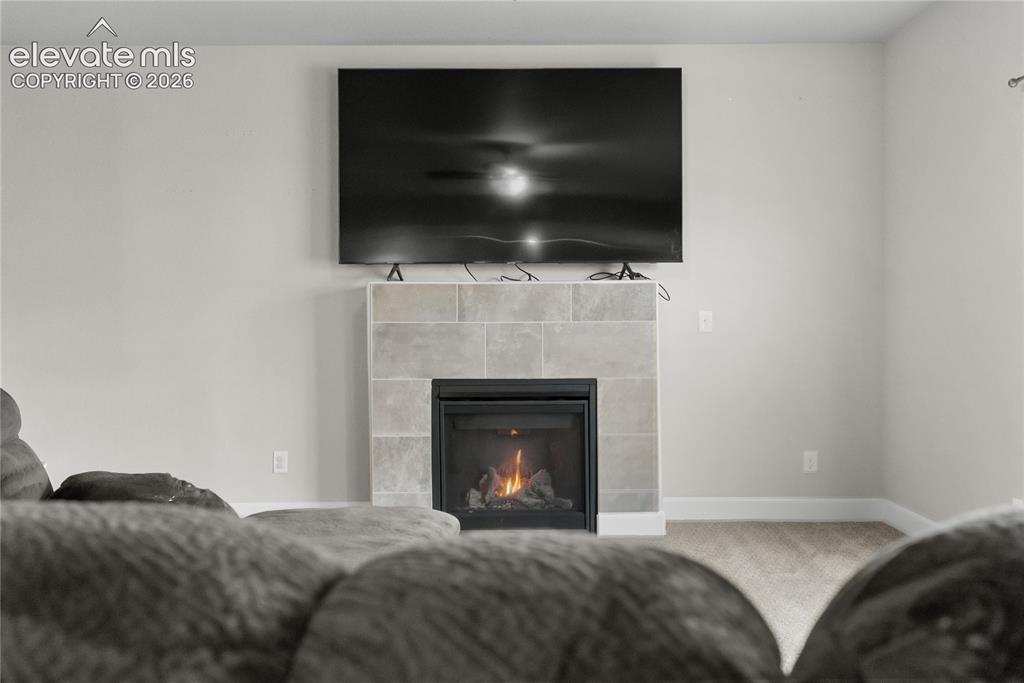 Image 14 of 42: Living Room