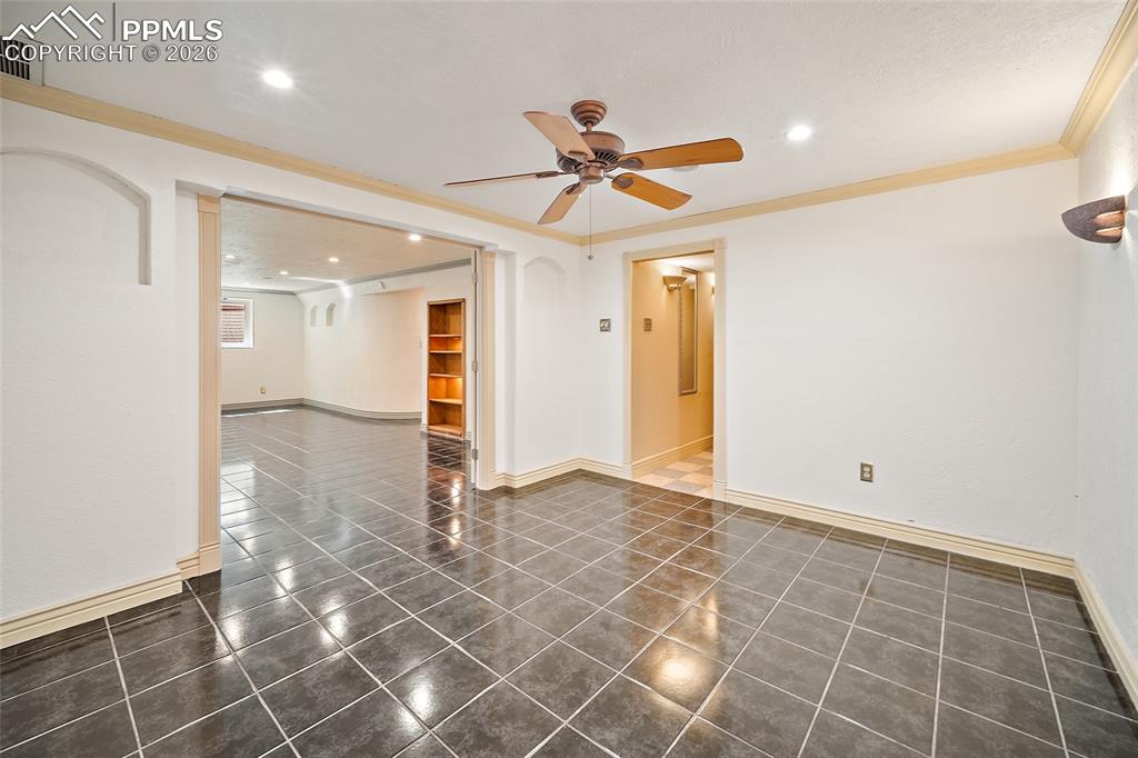 Image 40 of 50: Basement