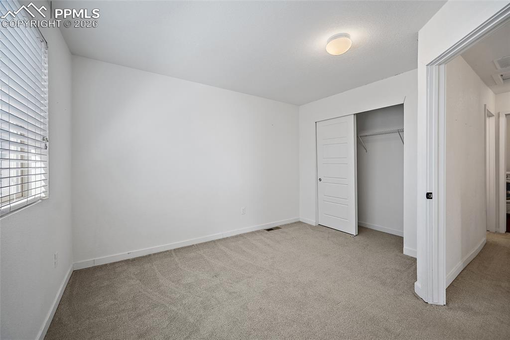 Image 21 of 44: Bedroom