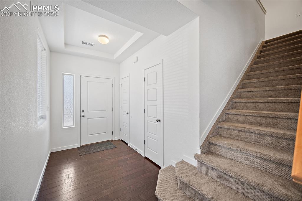 Image 5 of 44: Entry