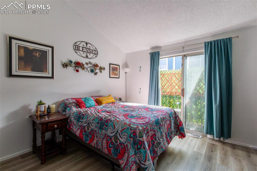 Image 14 of 22: Bedroom