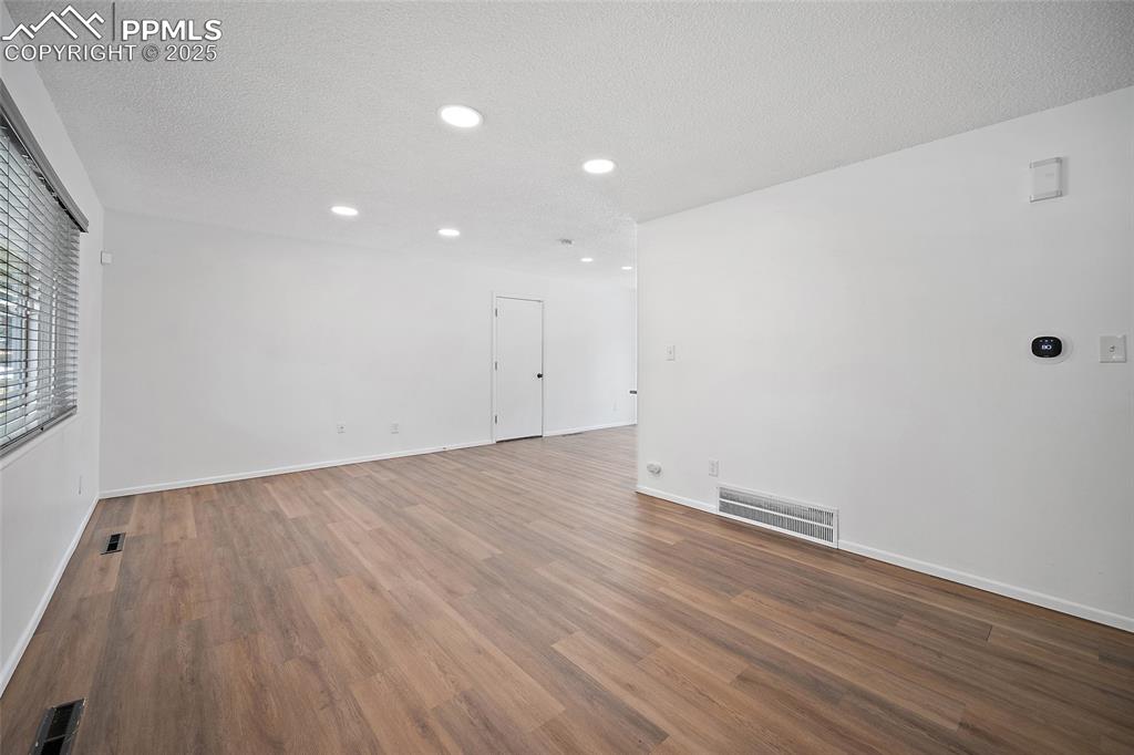 Image 6 of 47: Living Room