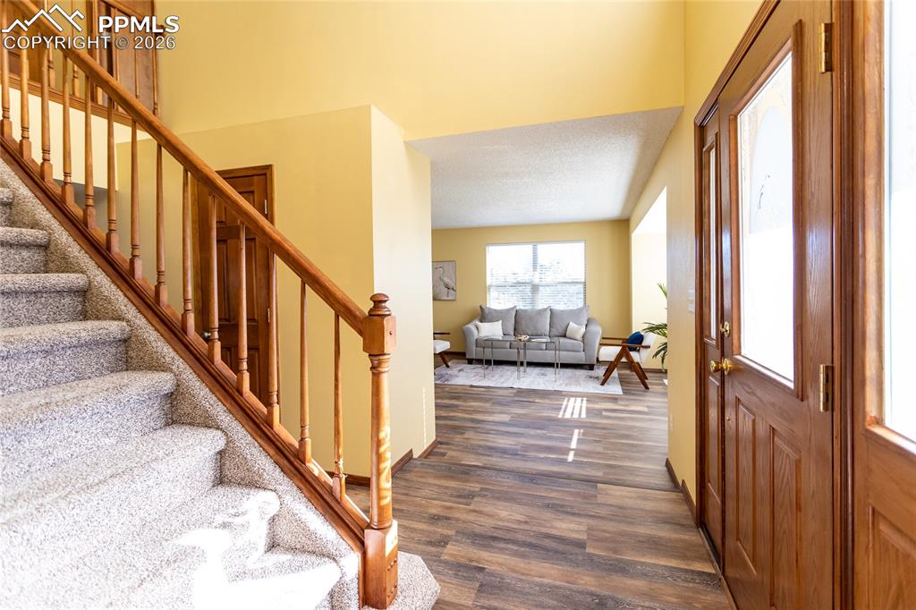 Image 4 of 45: Entry