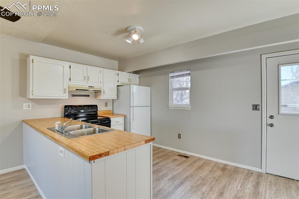 Image 13 of 31: No Description Available