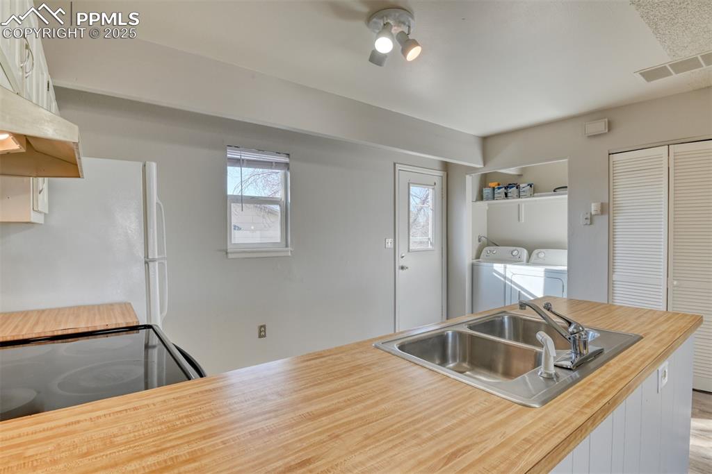 Image 17 of 31: No Description Available