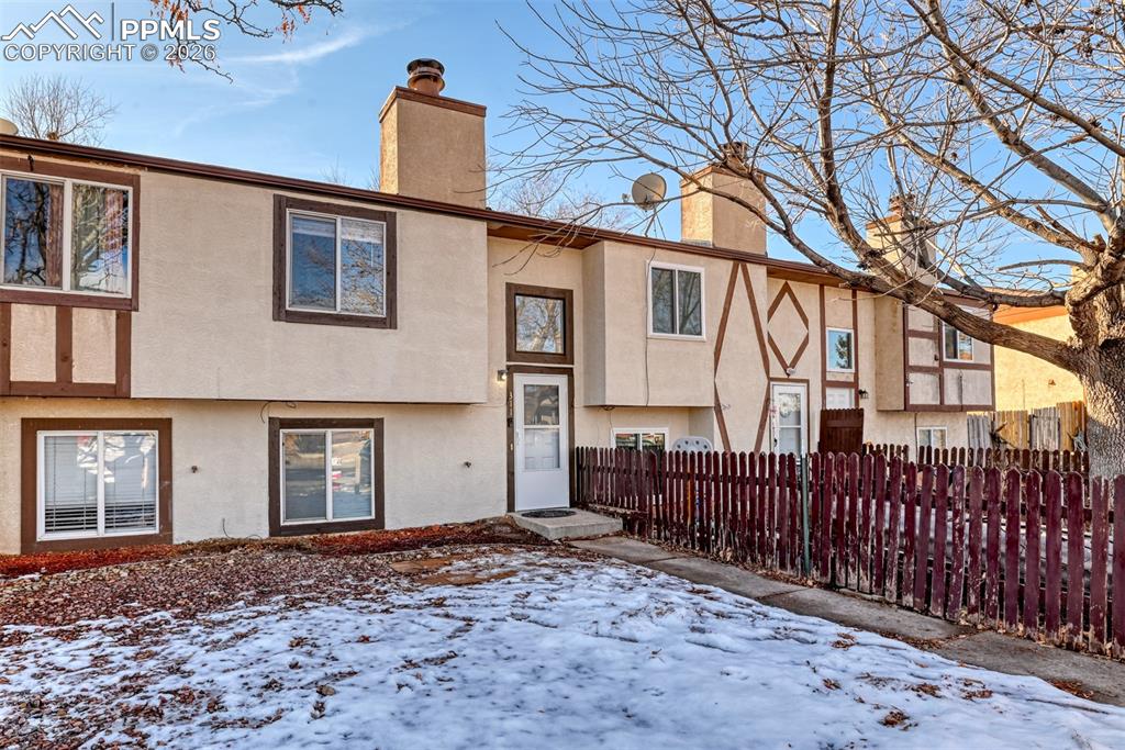 Image 2 of 31: No Description Available