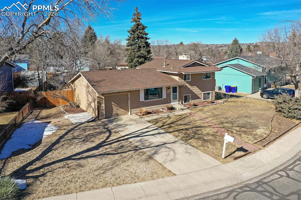 Image 40 of 50: Front of Structure