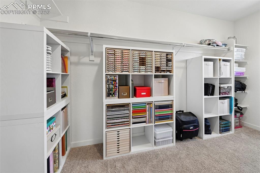 Image 26 of 50: Closet