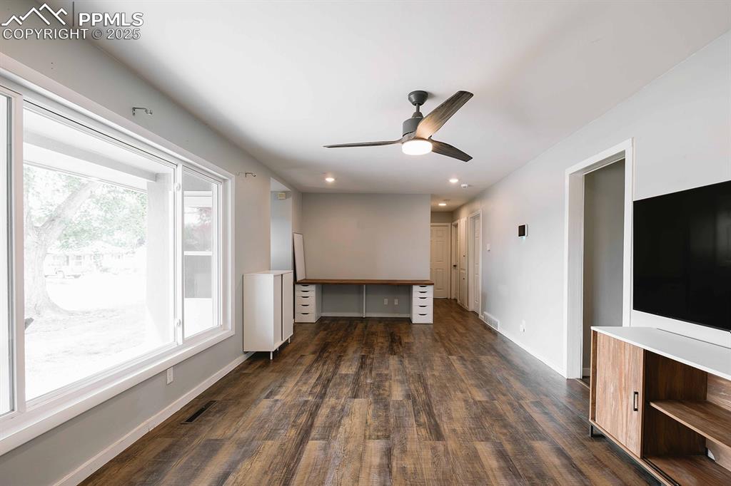 Image 7 of 43: 12x22 living space. Furniture stays.