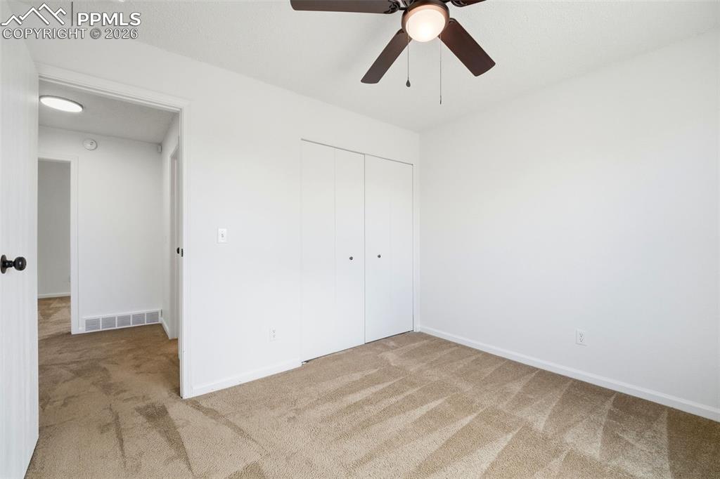 Image 19 of 49: Bedroom