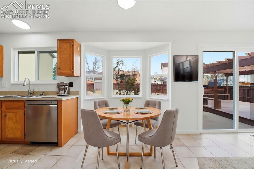 Image 23 of 49: Virtually Staged