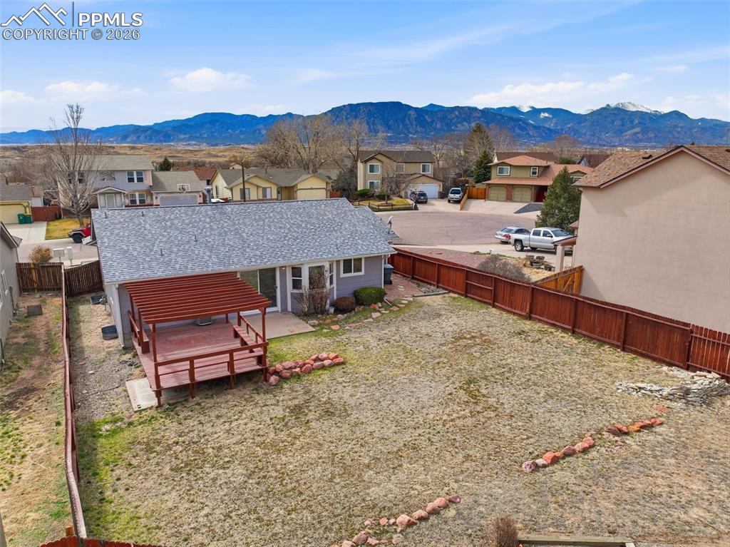 Image 45 of 49: Back of Structure