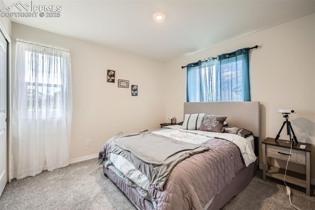 Image 22 of 38: Bedroom