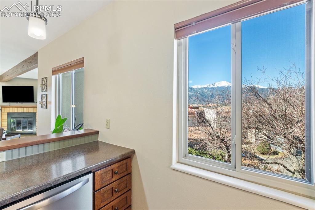 Image 10 of 47: HOA Update