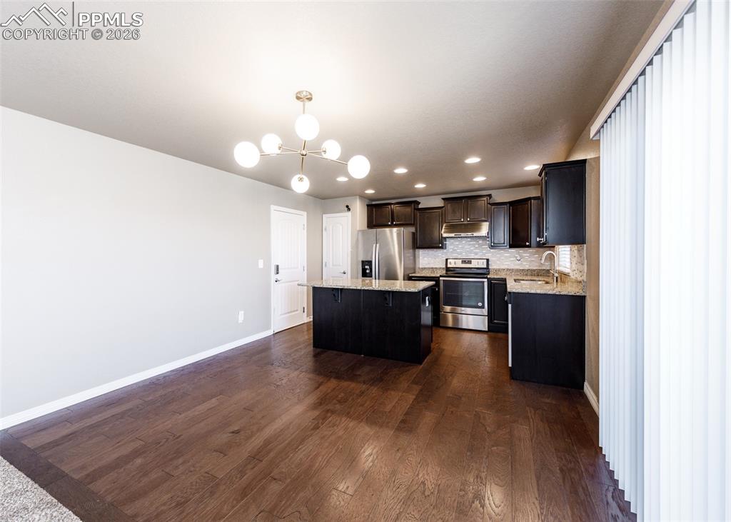 Image 12 of 37: Kitchen