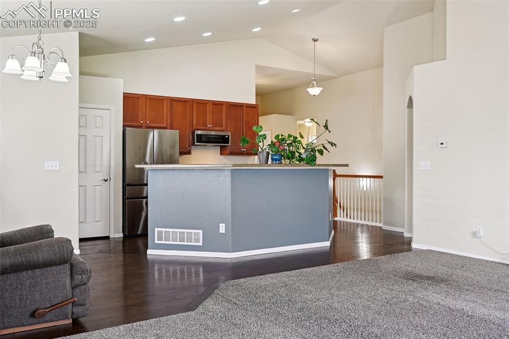 Image 8 of 35: Kitchen
