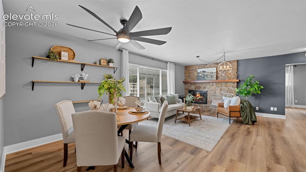 Image 13 of 45: Dining Area