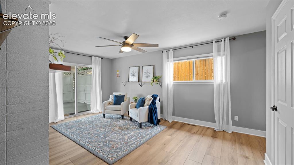 Image 15 of 45: Family Room