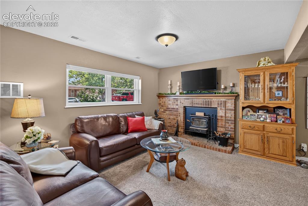 Image 18 of 29: Living Room