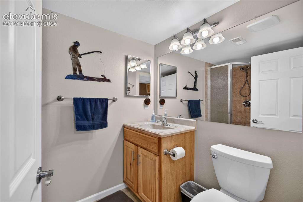 Image 19 of 29: Bathroom