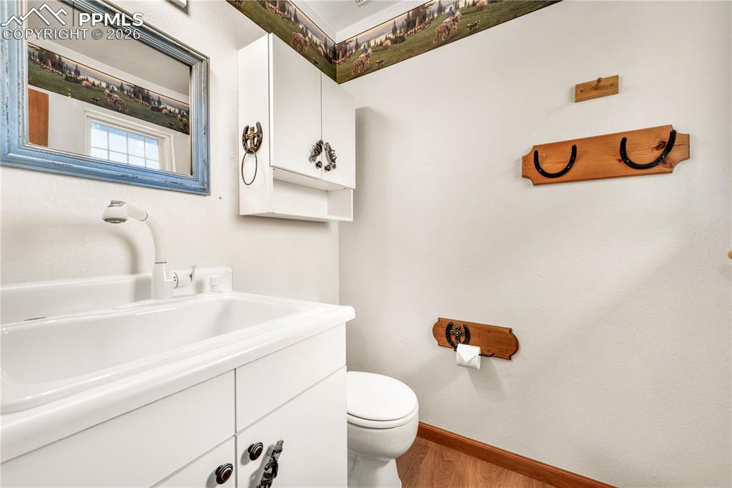 Image 17 of 50: Kitchen