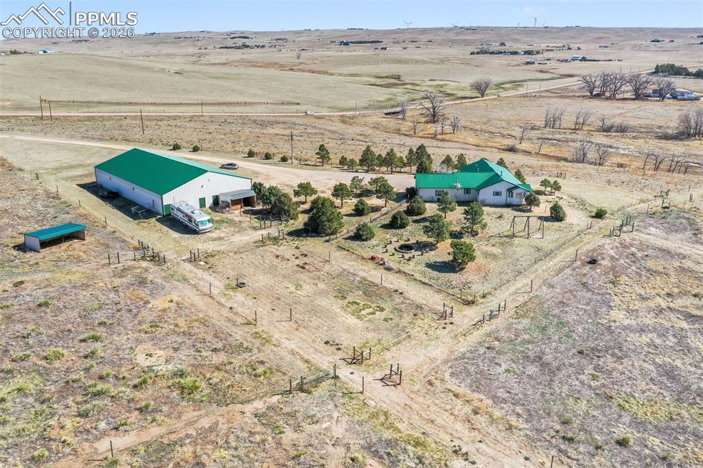 Image 42 of 50: Entry