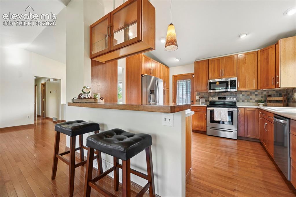 Image 11 of 43: Kitchen