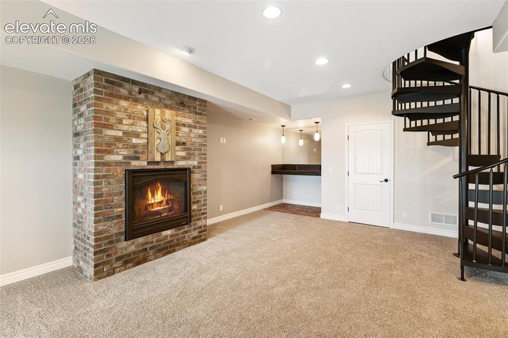 Image 23 of 49: Family Room
