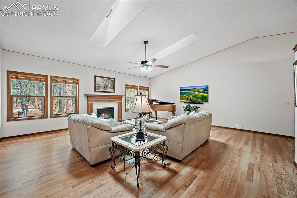 Image 6 of 44: Living Room