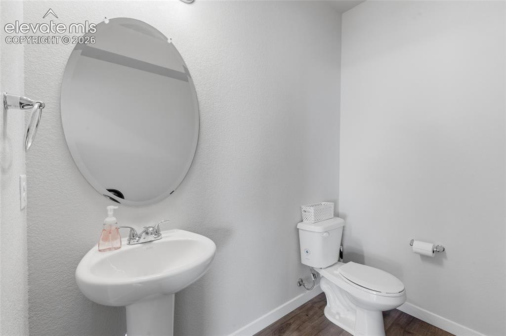 Image 17 of 34: Bathroom