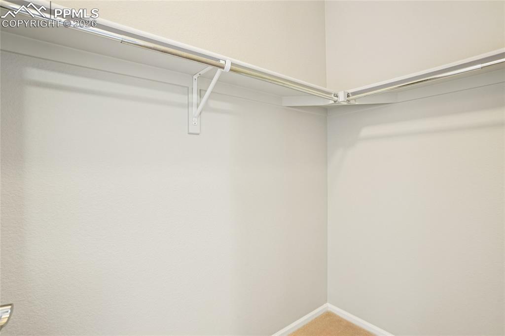 Image 26 of 44: Closet