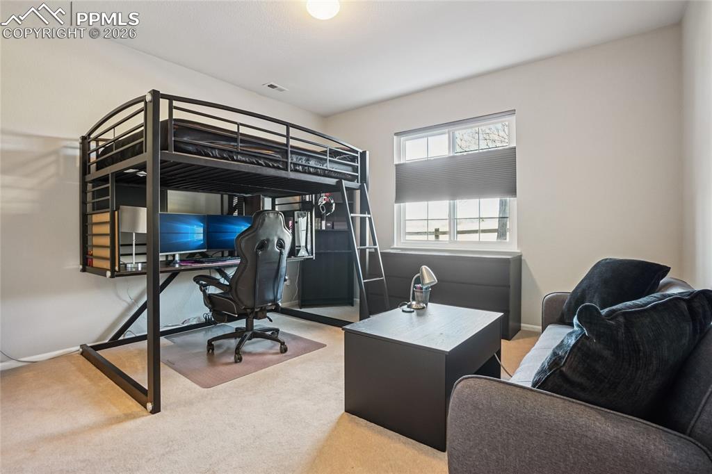 Image 27 of 44: Bedroom