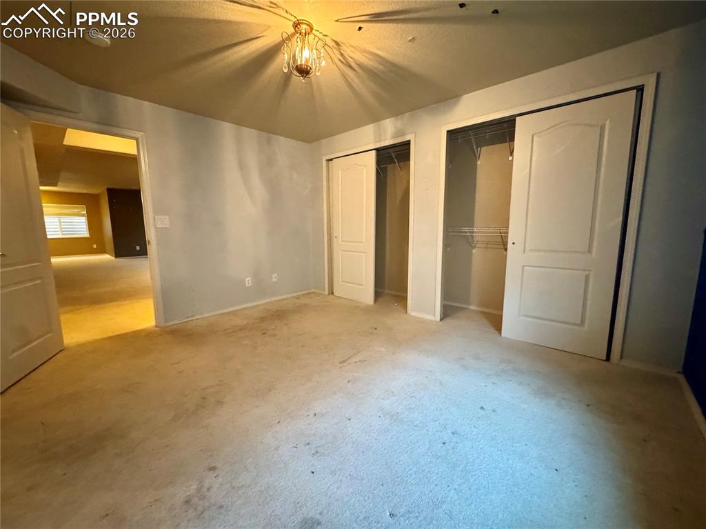 Image 42 of 50: Bedroom