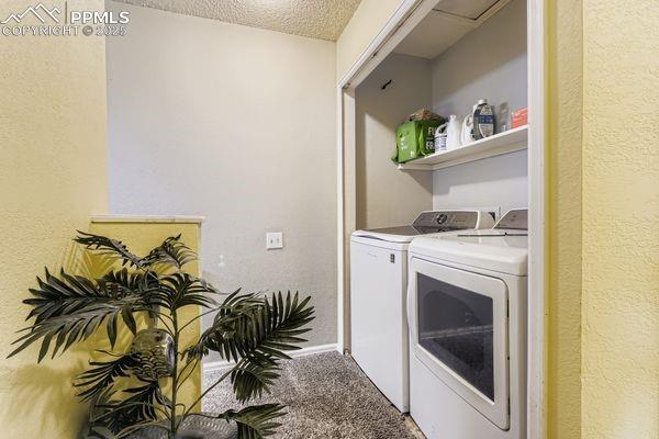 Image 23 of 27: Laundry