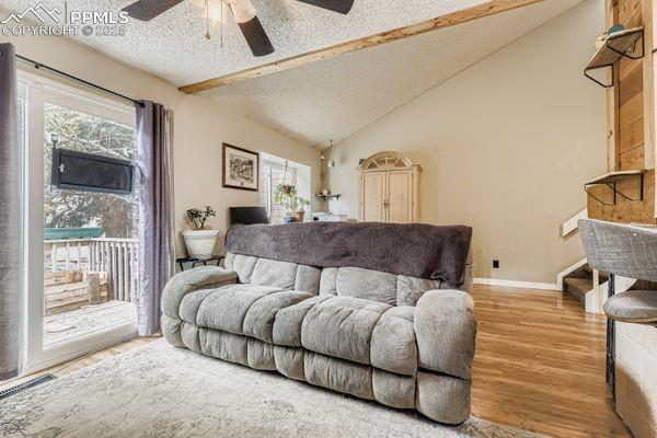 Image 7 of 27: Living Room