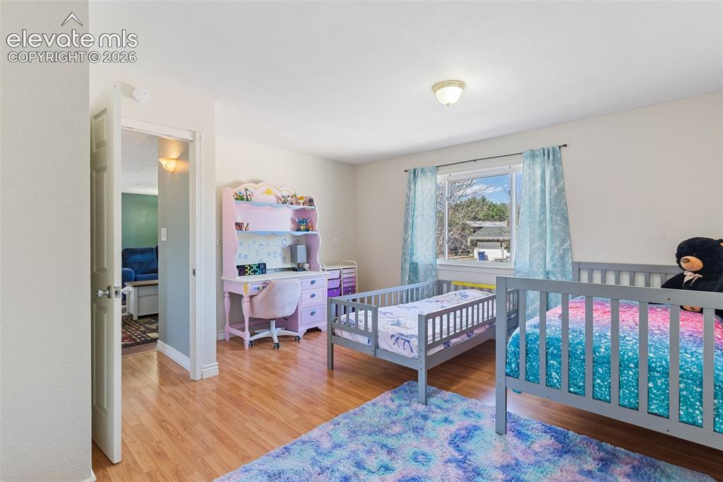 Image 11 of 36: Bedroom