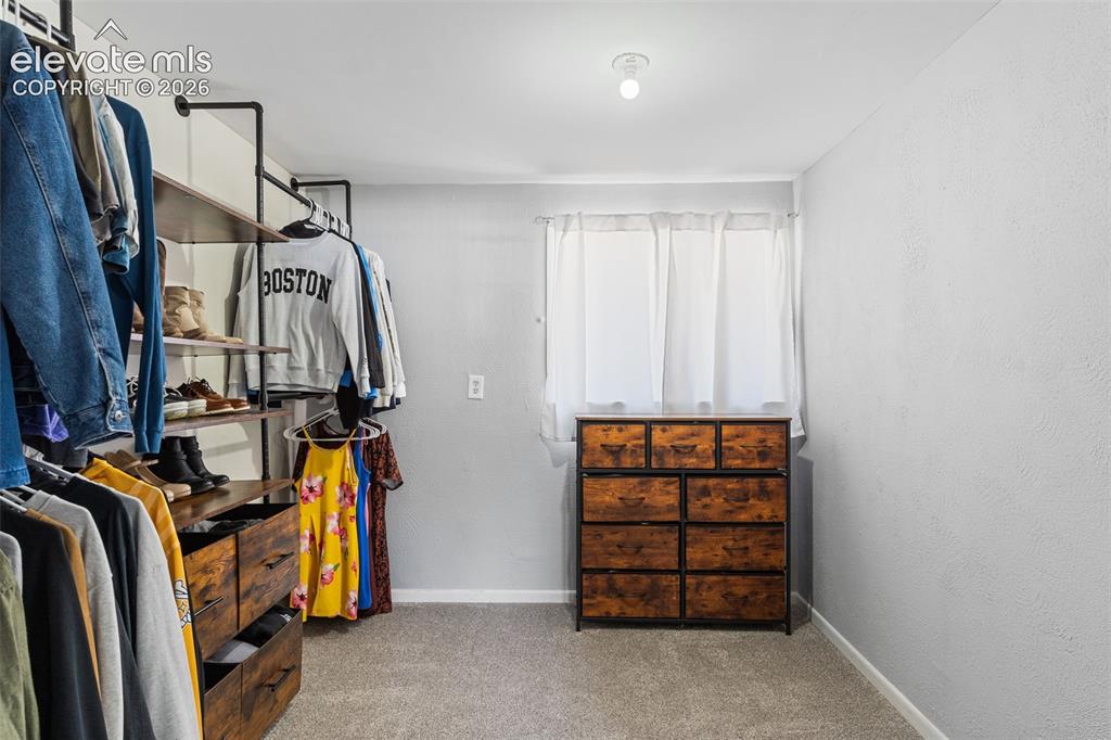 Image 12 of 36: Closet