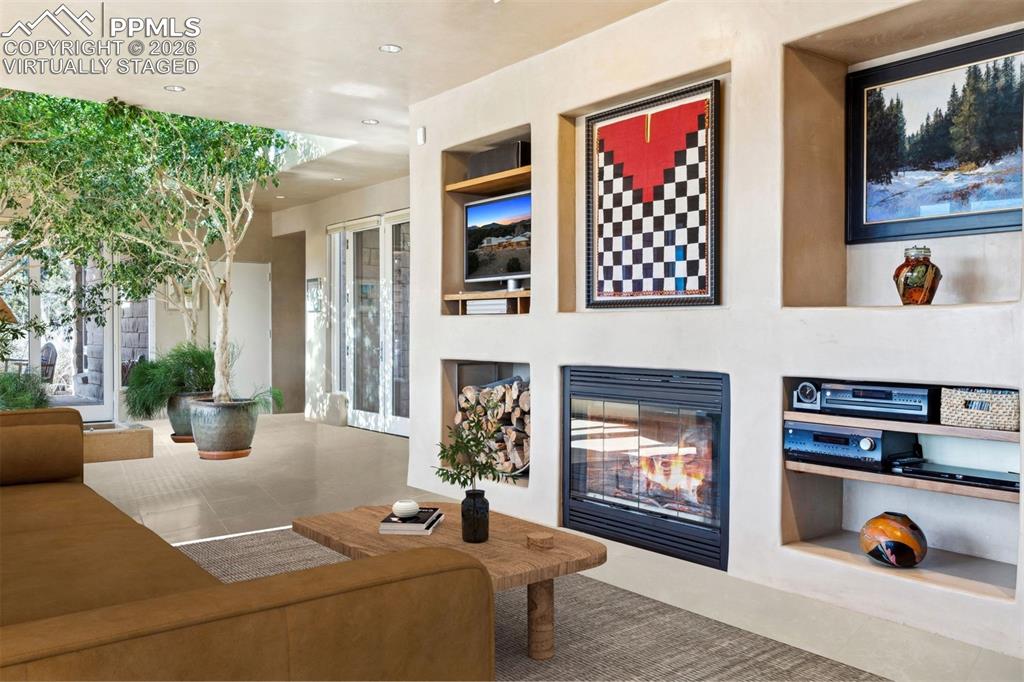 Image 7 of 50: Virtually Staged