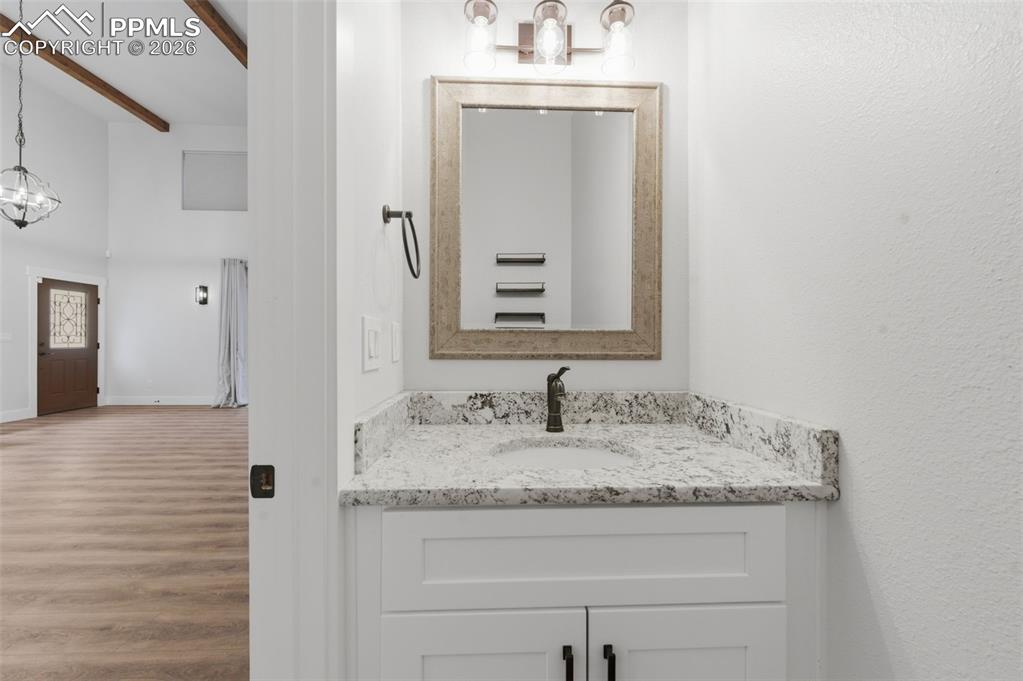 Image 19 of 30: Bathroom