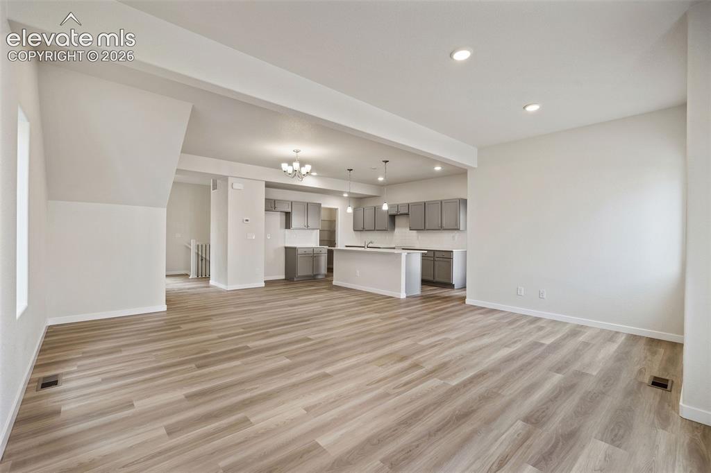 Image 10 of 18: Living Room
