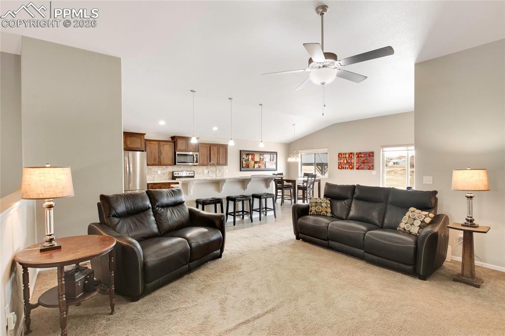 Image 21 of 43: Living Room