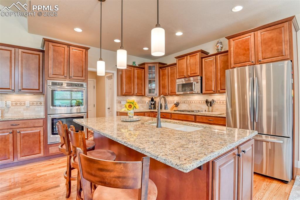 Image 12 of 42: Kitchen