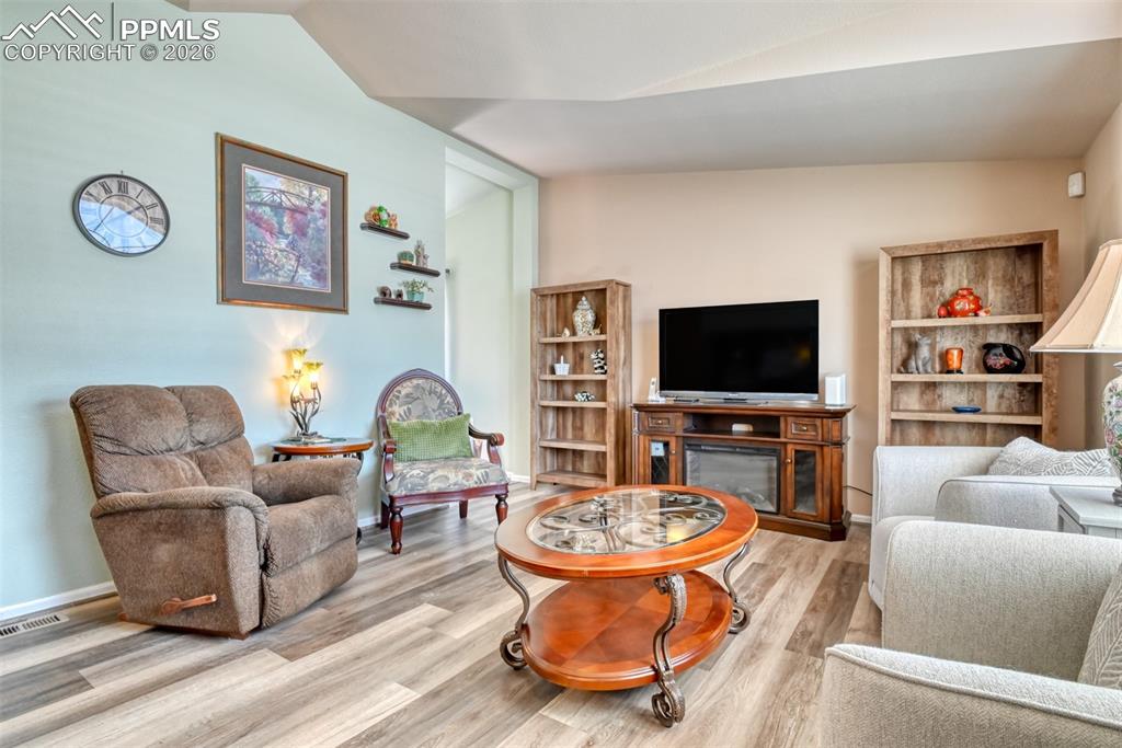 Image 14 of 37: Living Room