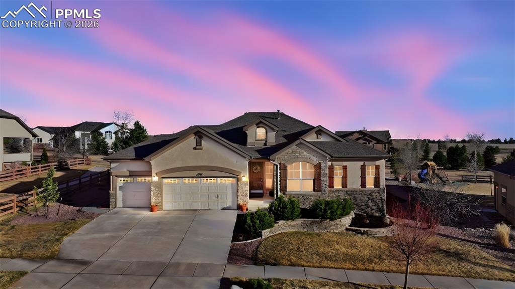 Image 2 of 50: Beautiful Curb Appeal